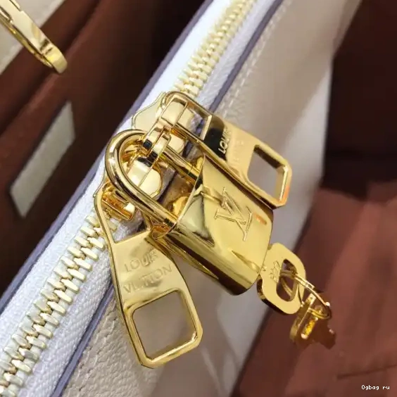 MM MONTAIGNE LOUIS VUITTON 0624